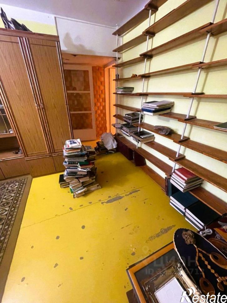 3-комн квартира улица Наймушина, 40,  д. 40