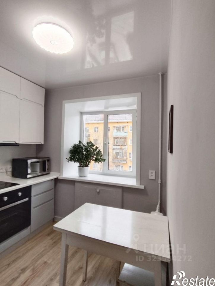 2-комн квартира улица Мира, 29Б,  д. 29Б