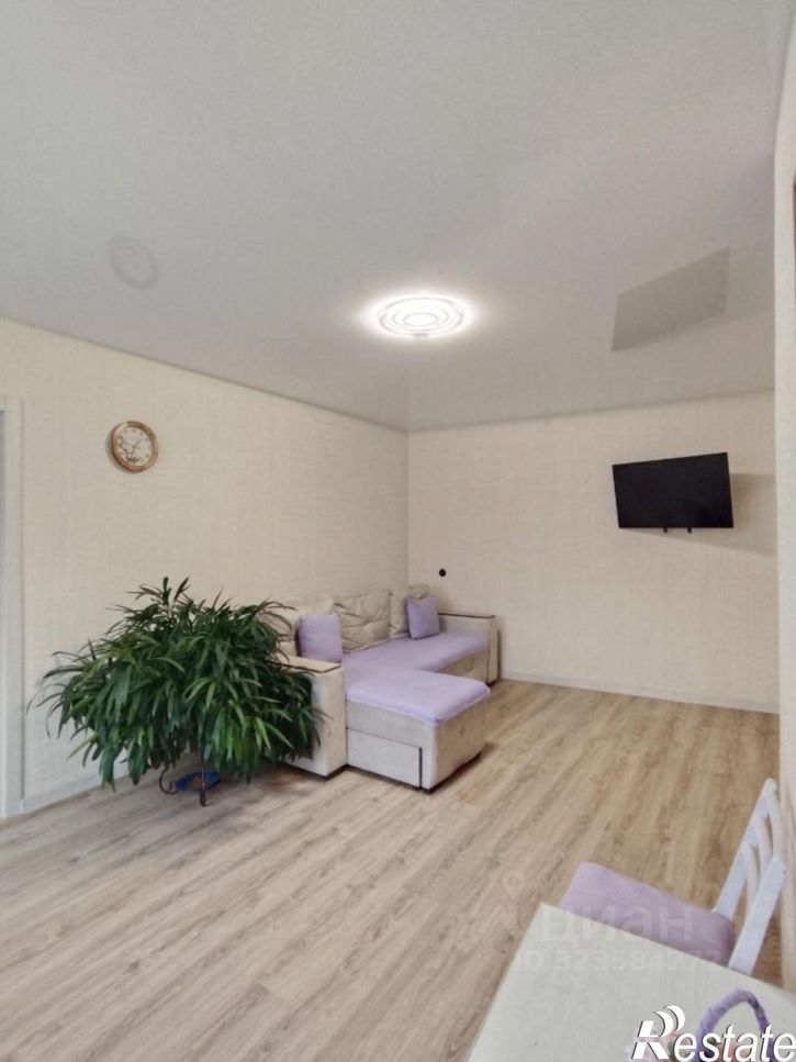 2-комн квартира улица Мира, 29Б,  д. 29Б