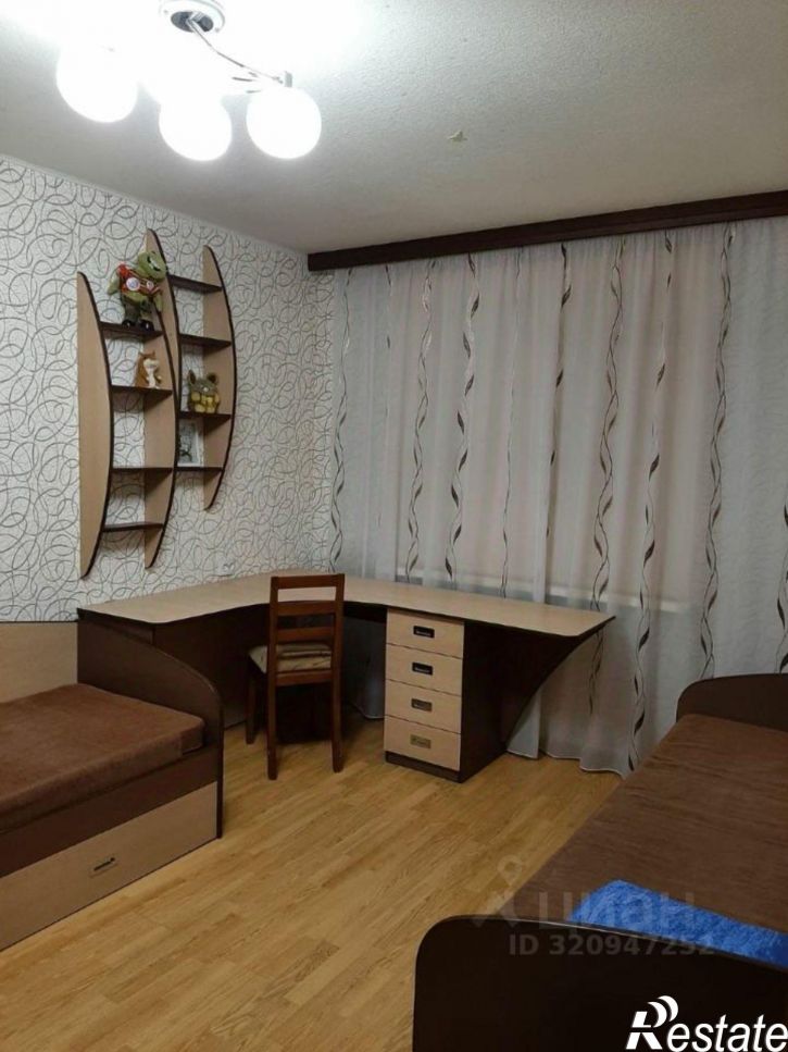 3-комн квартира улица Муханова, 2,  д. 2