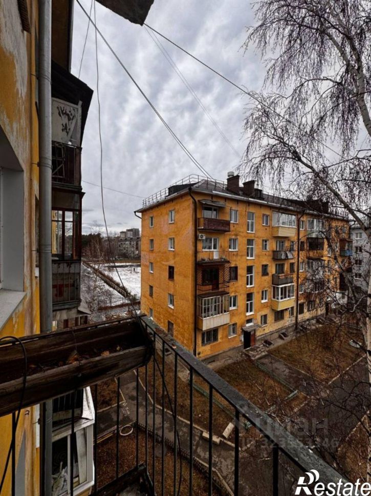 2-комн квартира улица Макаренко, 10,  д. 10