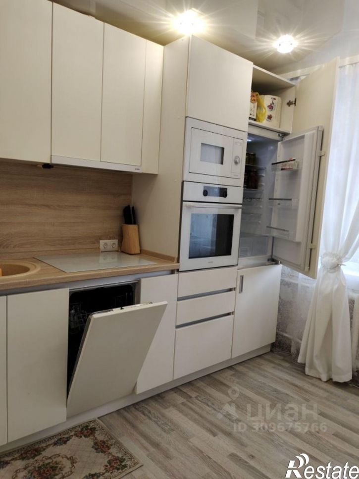 3-комн квартира улица Гиндина, 10,  д. 10