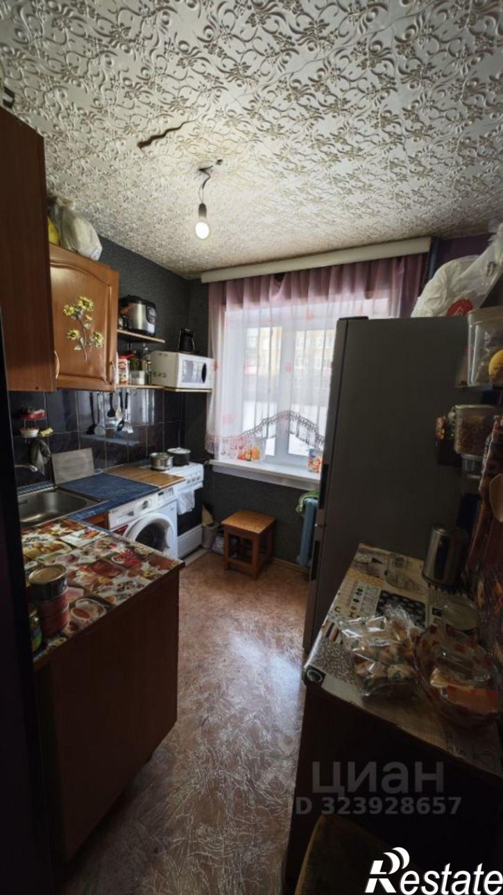 2-комн квартира Пихтовая улица, 68,  д. 68