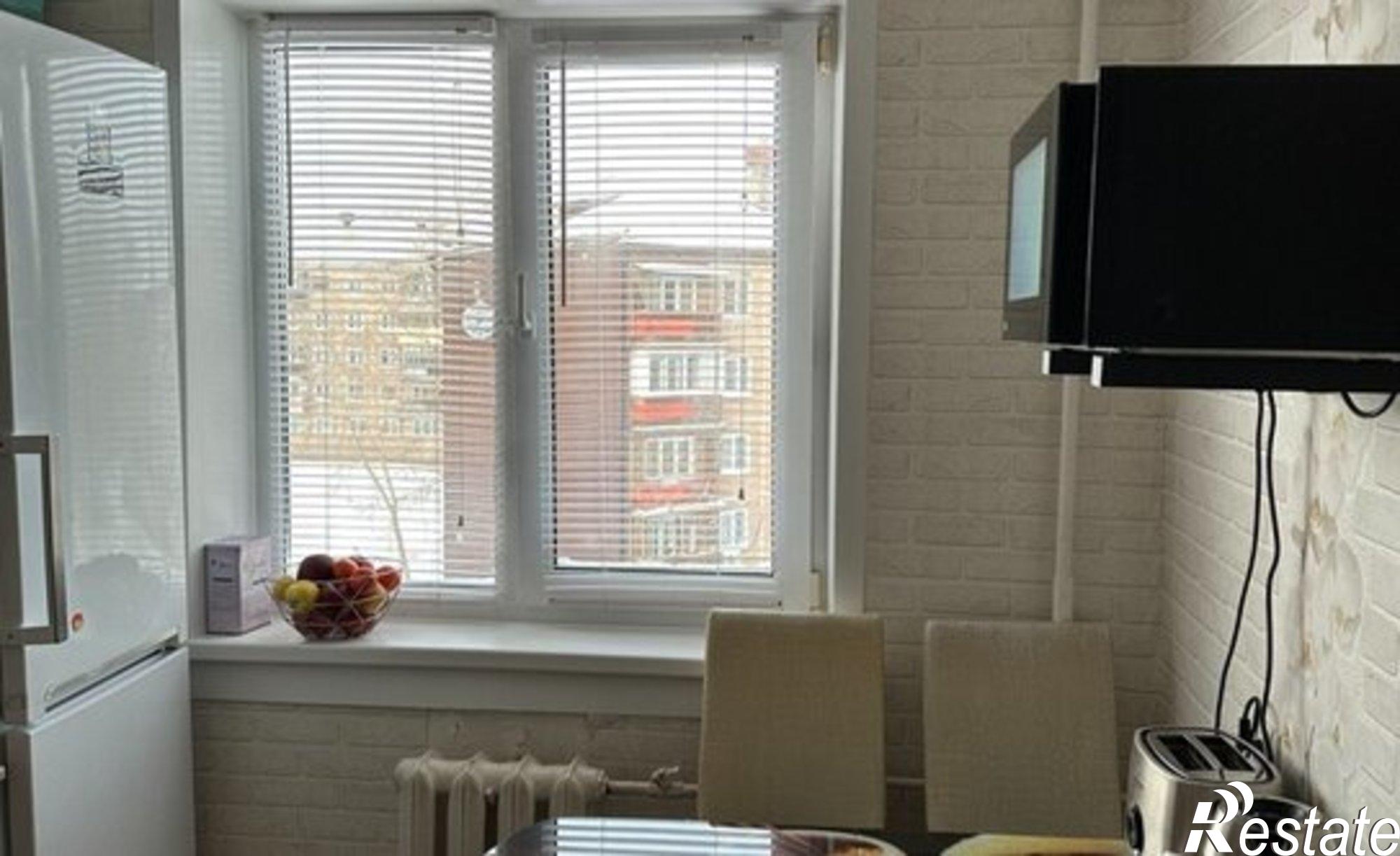 Купить квартиру за 3 400 000 рублей на ул Обручева, 14А