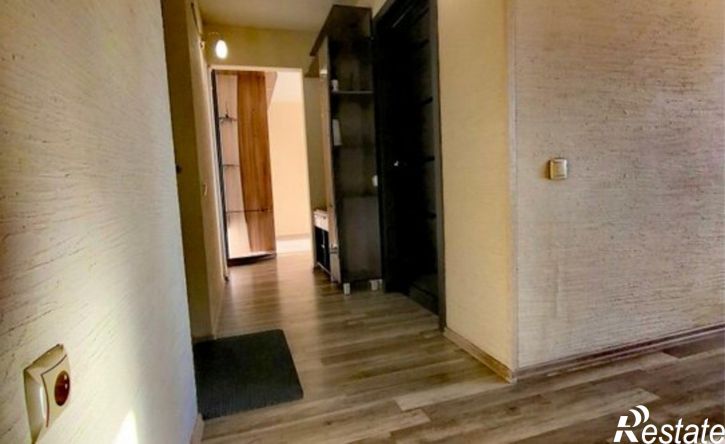 2-комн квартира б-р Космонавтов, 12,  д. 12