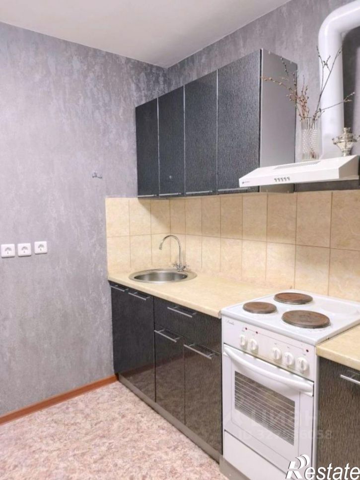 3-комн квартира улица Горького, 25,  д. 25