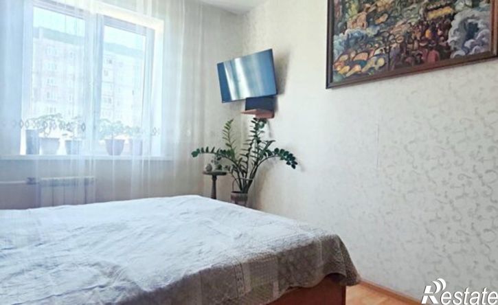 2-комн квартира улица Гагарина, 93,  д. 93