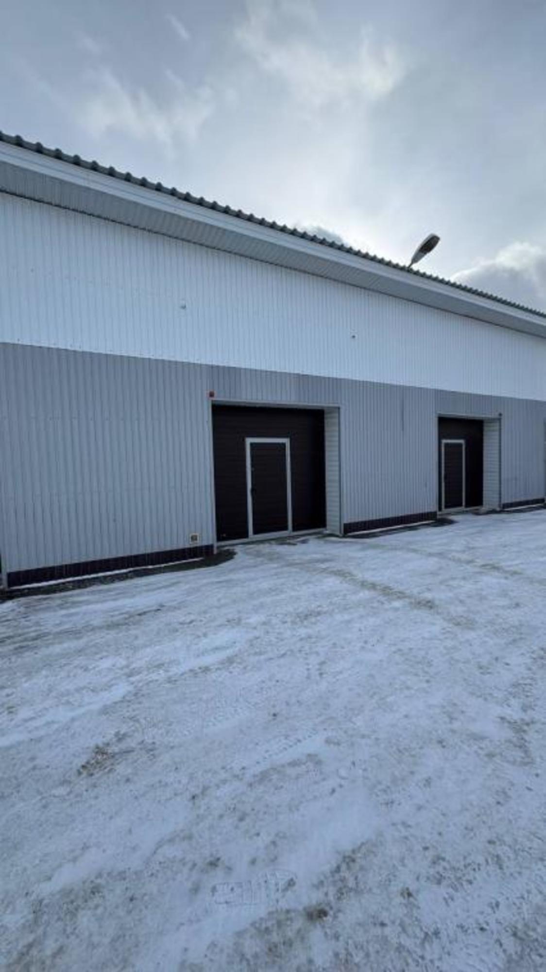 Купить гараж, место в паркинге за 2 500 000 рублей на -, 44c2