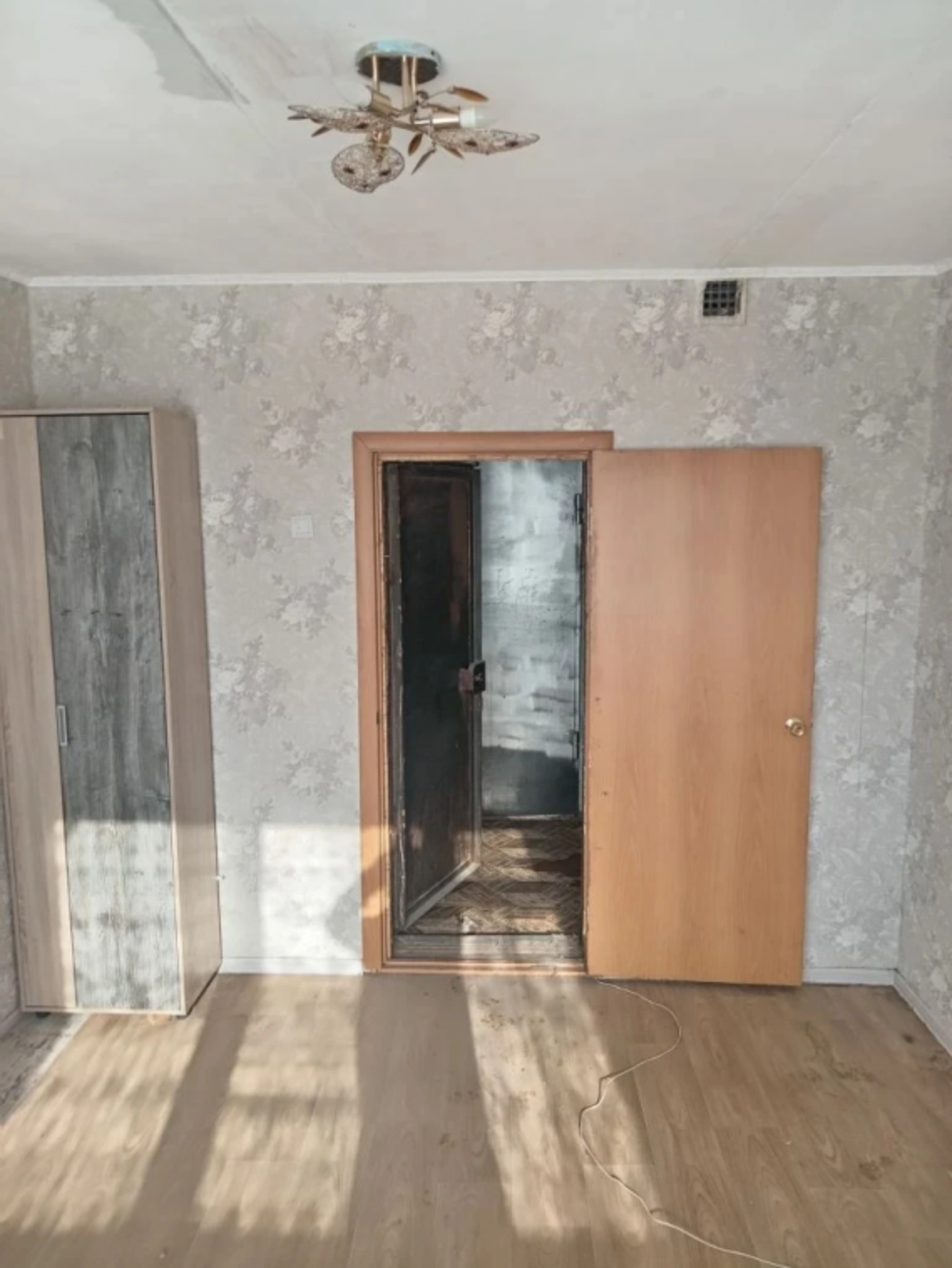 Купить комнату за 550 000 рублей на Обручева, 47