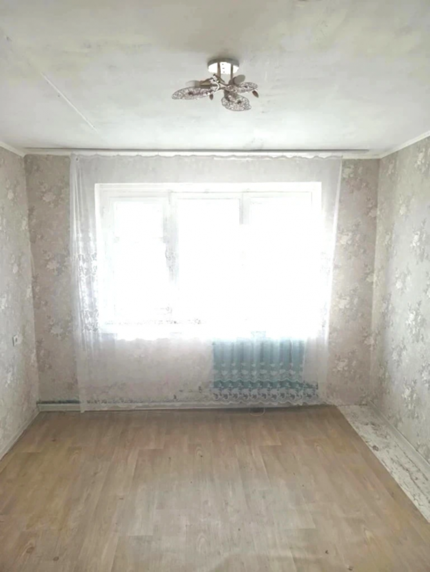 Купить комнату за 550 000 рублей на Обручева, 47