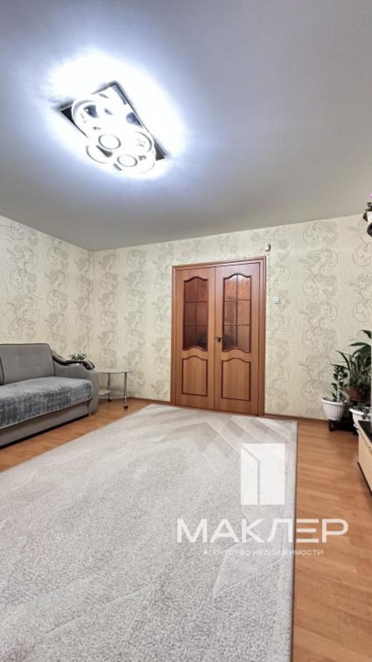 4-комн квартира Крупской, 13