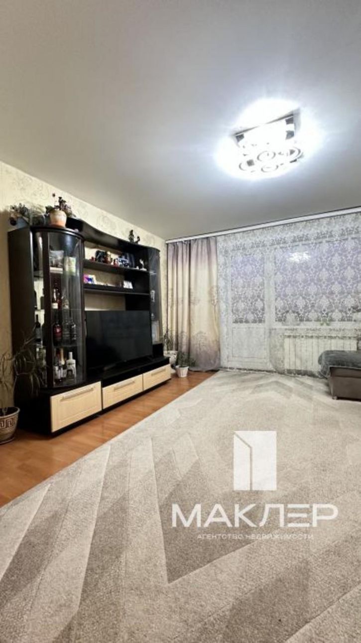 4-комн квартира Крупской, 13