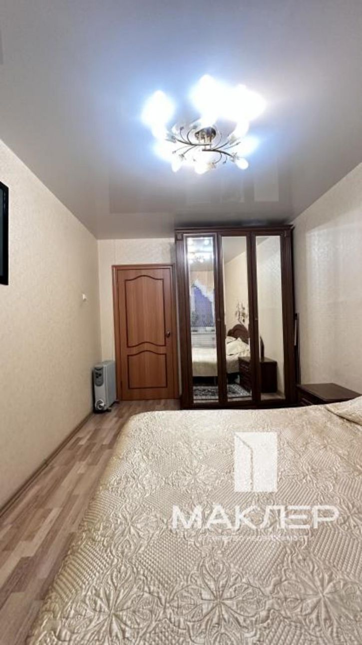 4-комн квартира Крупской, 13