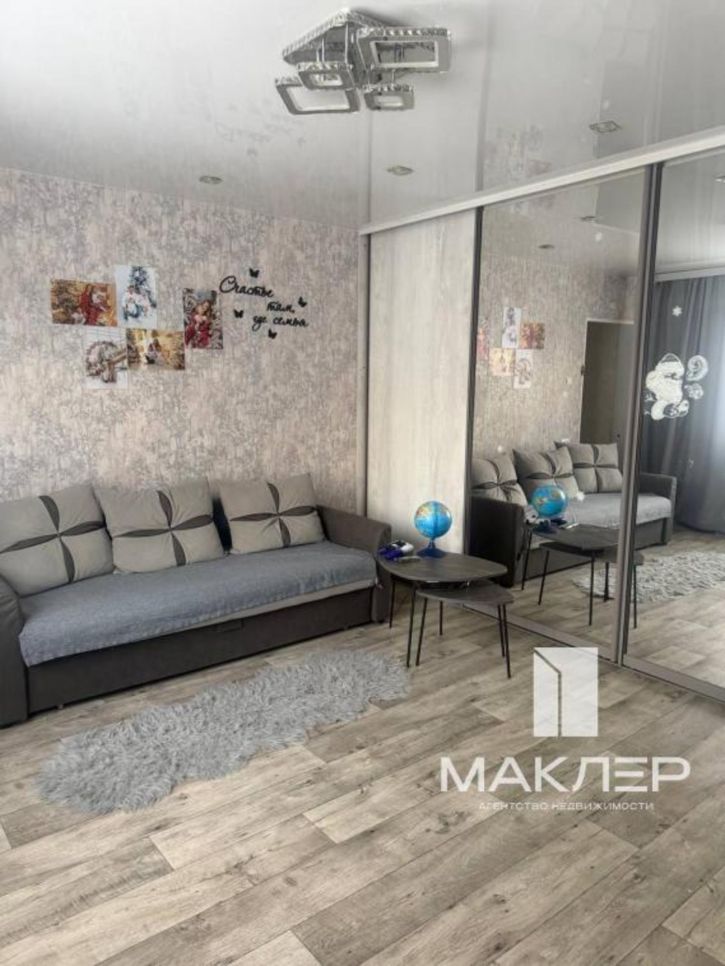 3-комн квартира Возрождения, 16