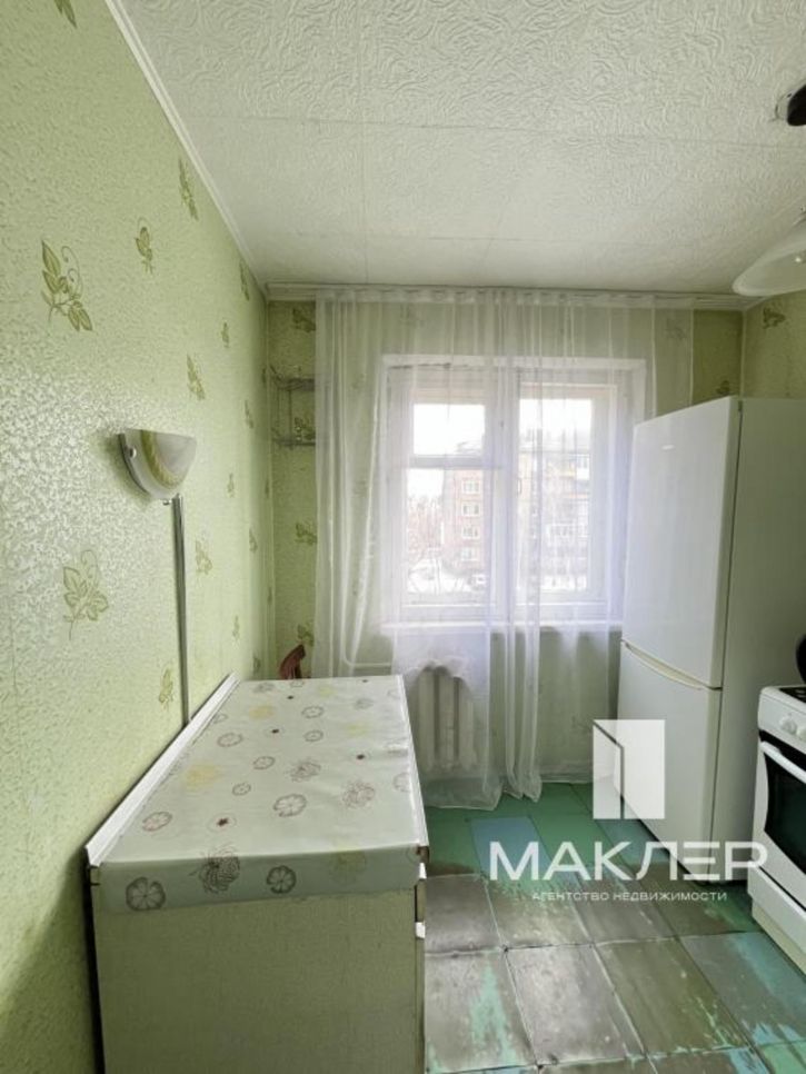 3-комн квартира Космонавтов б-р, 8