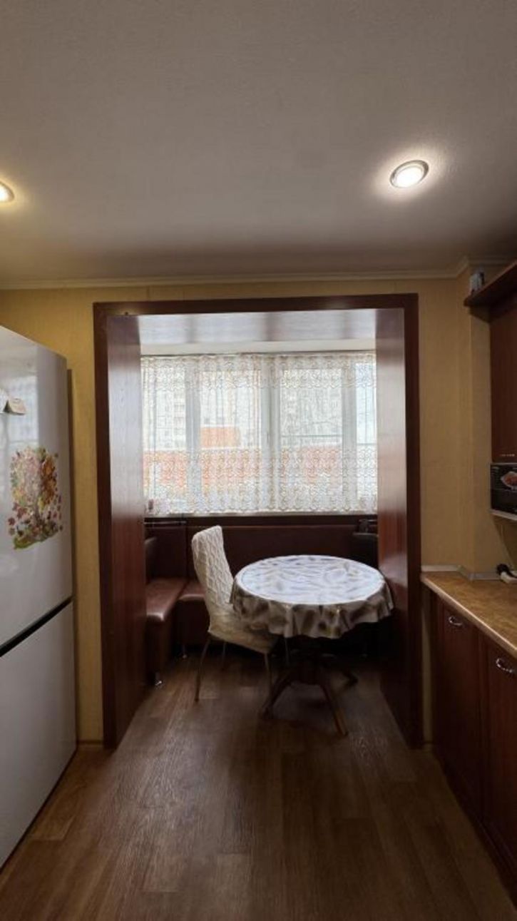 3-комн квартира Олимпийская, 9