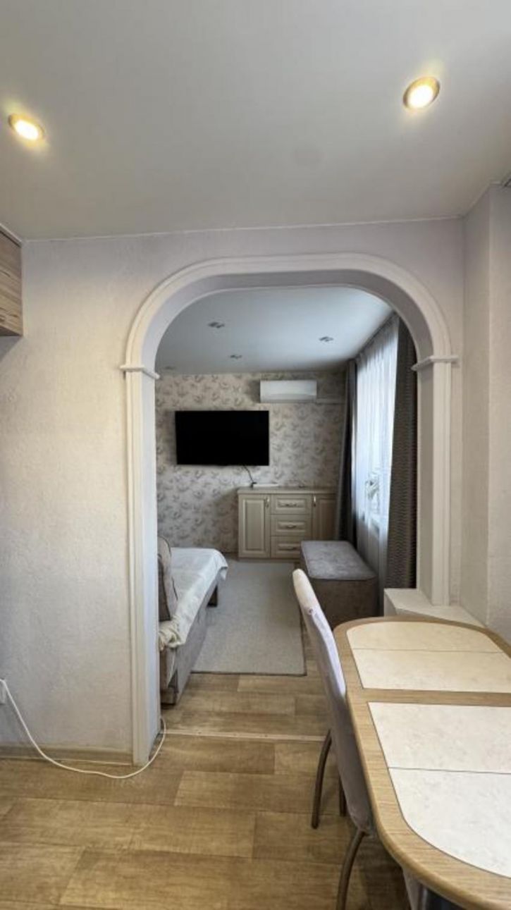 2-комн квартира Ленина пр-кт, 11