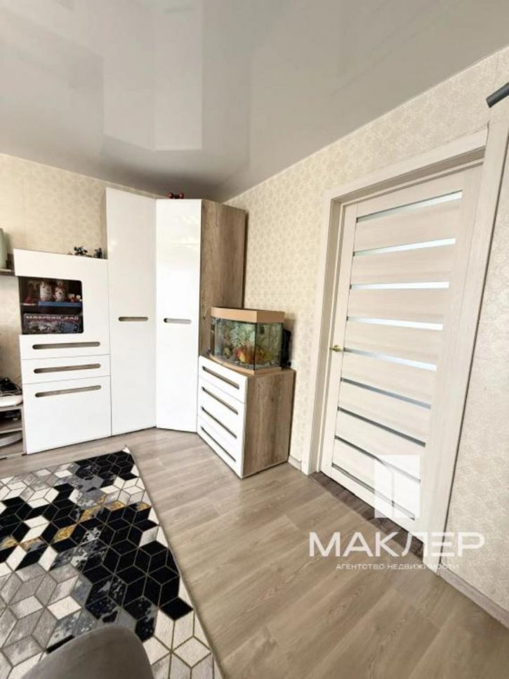 3-комн квартира Космонавтов б-р, 58