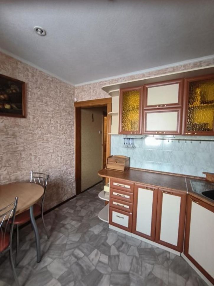 2-комн квартира Иванова, 2а