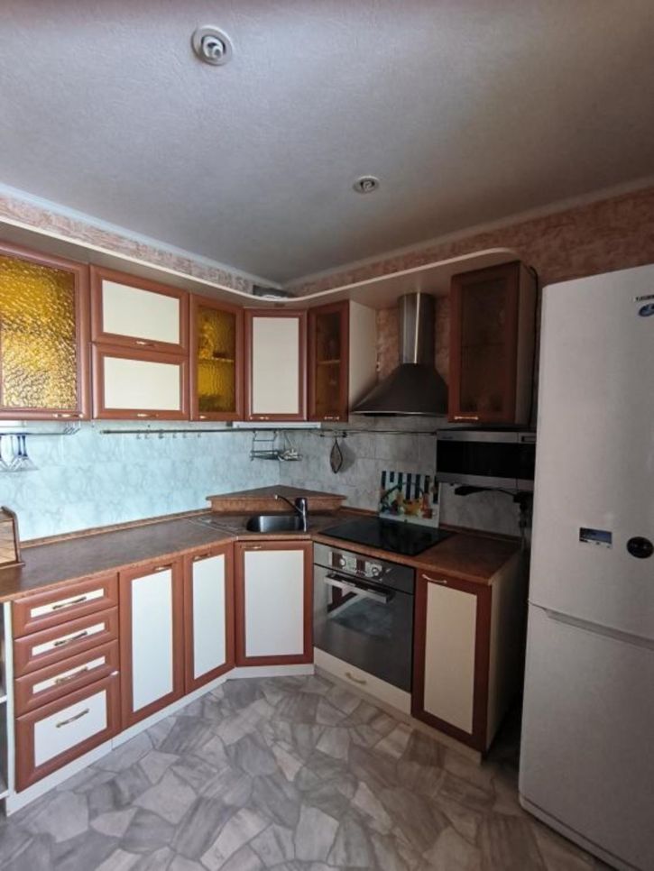 2-комн квартира Иванова, 2а