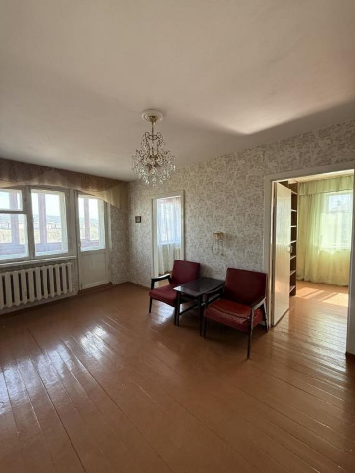 3-комн квартира Курчатова, 40