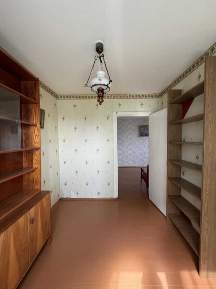 3-комн квартира Курчатова, 40