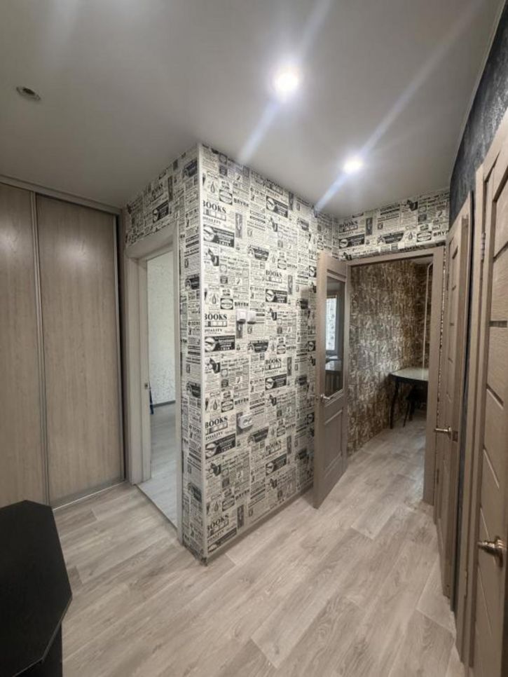 2-комн квартира Ленина пр-кт, 3