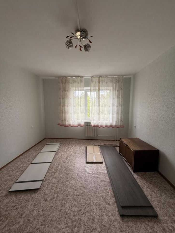 1-комн квартира Гидростроителей, 61а