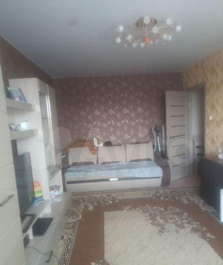 2-комн квартира Возрождения, 46