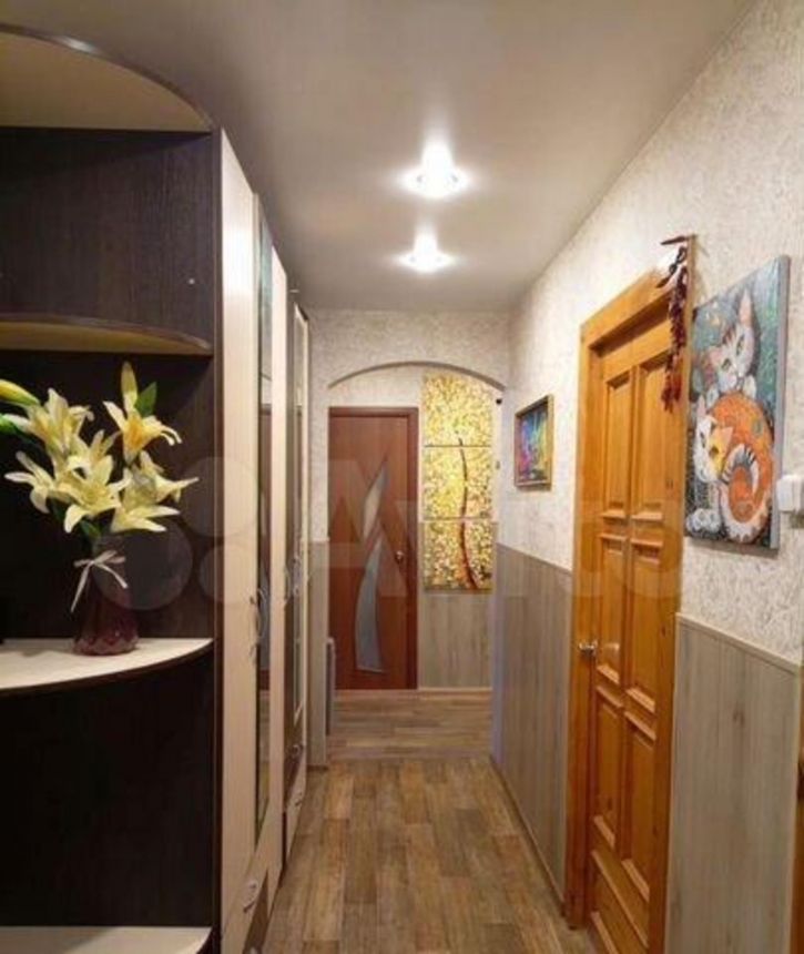 3-комн квартира Победы б-р, 4