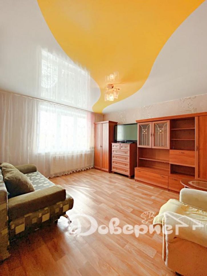 3-комн квартира Курчатова, 66