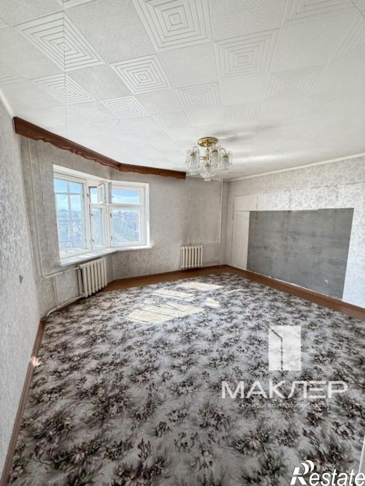 3-комн квартира Космонавтов б-р, 2