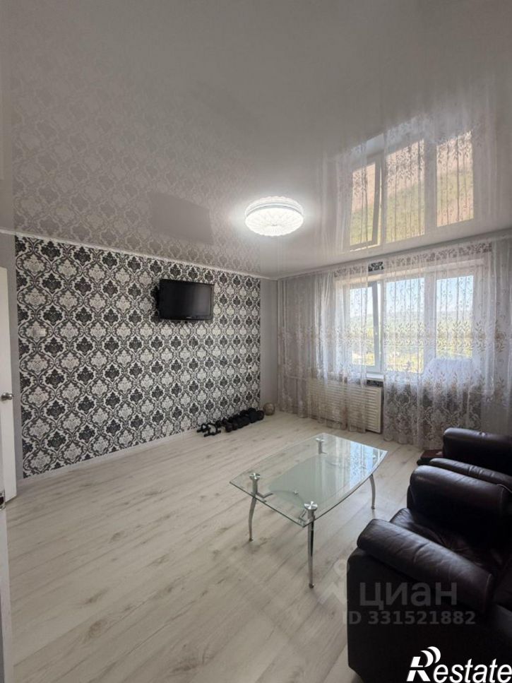 3-комн квартира улица Возрождения, 24,  д. 24