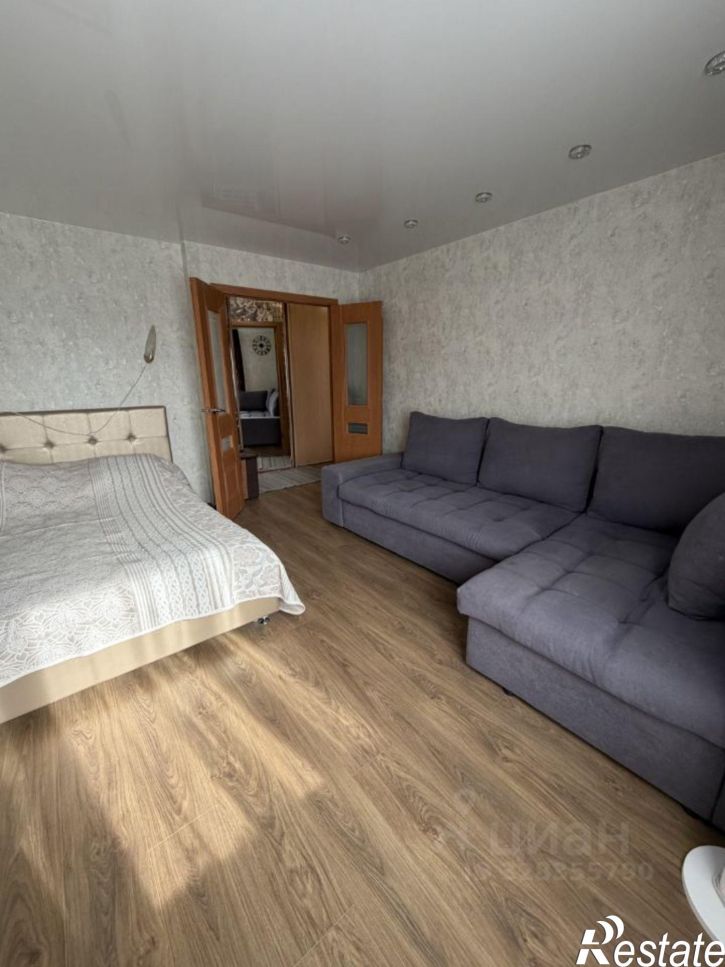 4-комн квартира б-р Космонавтов, 26А,  д. 26А