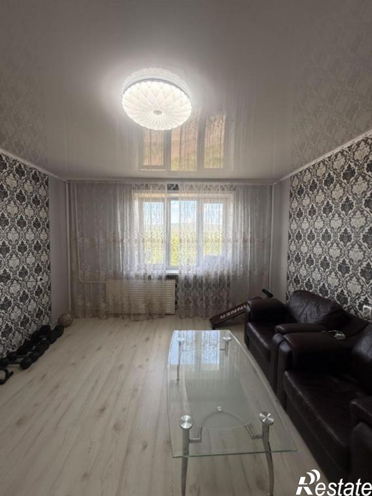 3-комн квартира Возрождения