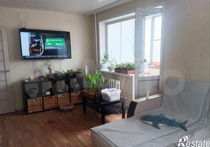 3-комн квартира Пихтовая, 28