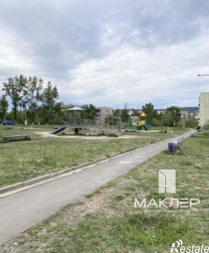 3-комн квартира Депутатская, 37 а