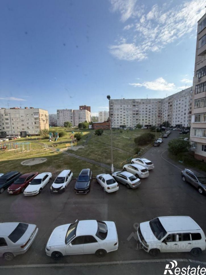 4-комн квартира б-р Победы, 6,  д. 6