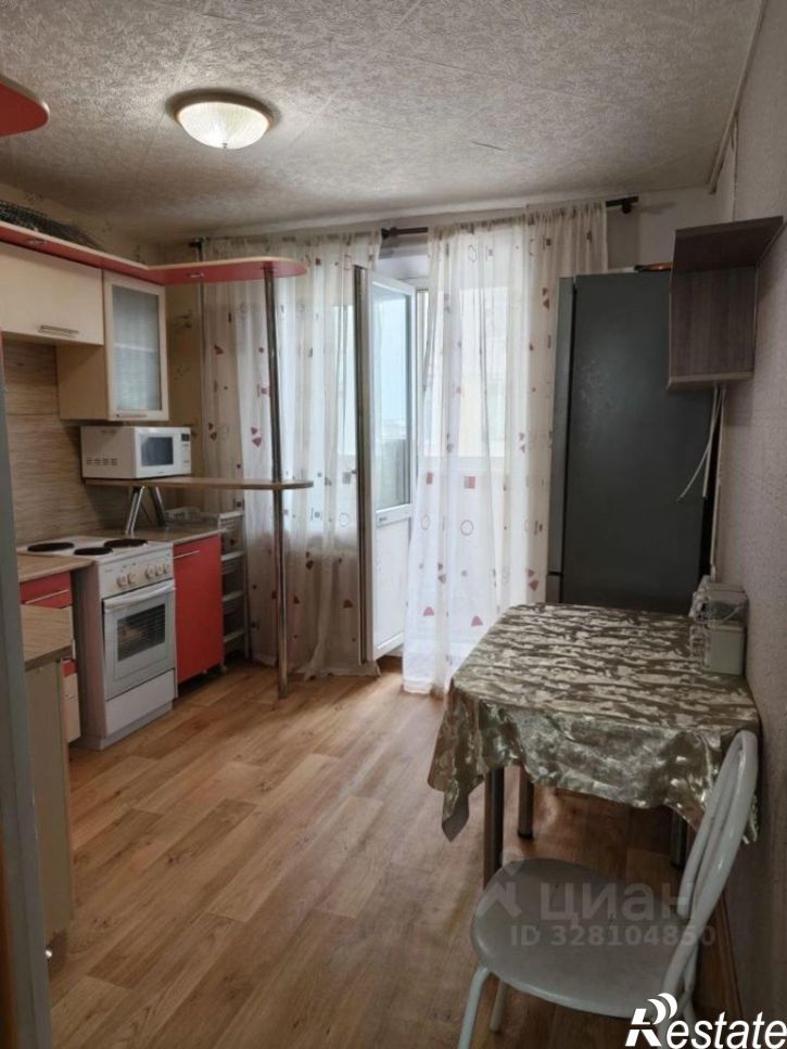 3-комн квартира ул Воинов-интернационалистов, 15,  д. 15