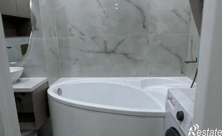 3-комн квартира ул Возрождения, 4,  д. 4