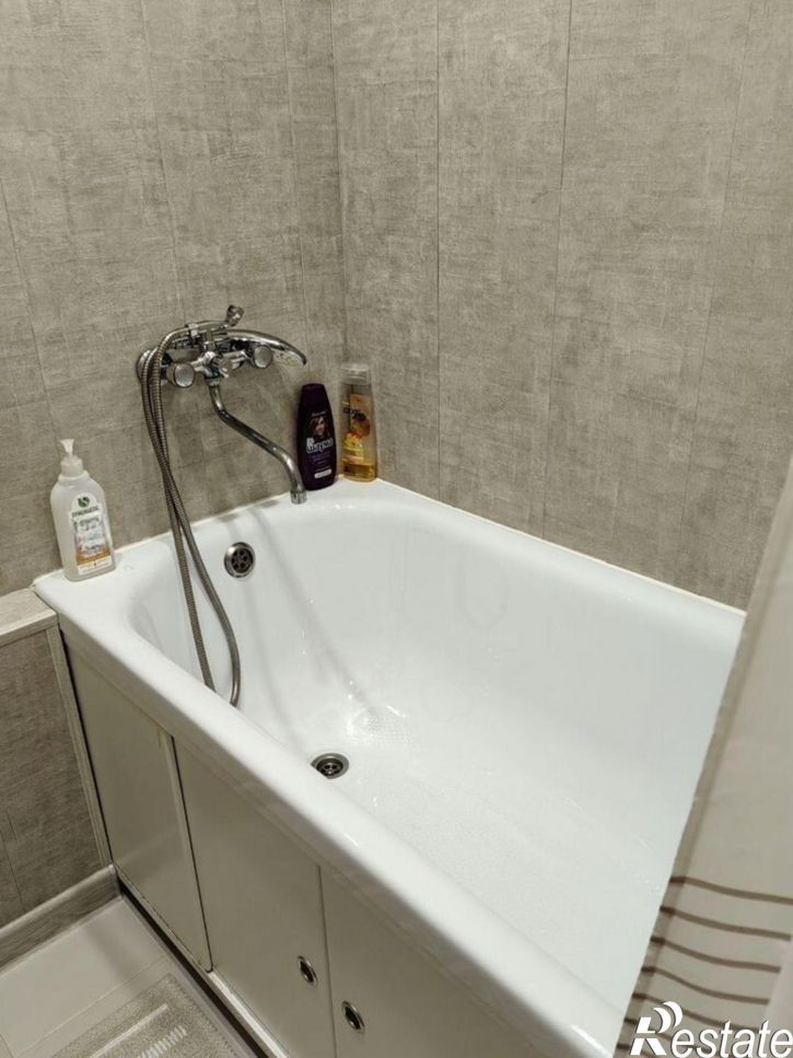 2-комн квартира ул Обручева, 32,  д. 32