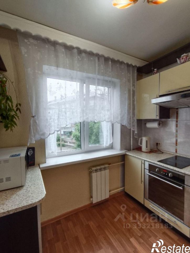 3-комн квартира ул Обручева, 15,  д. 15