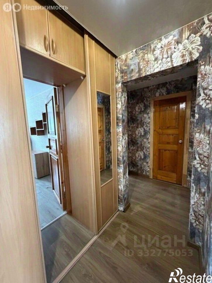 4-комн квартира б-р Космонавтов, 26А,  д. 26А