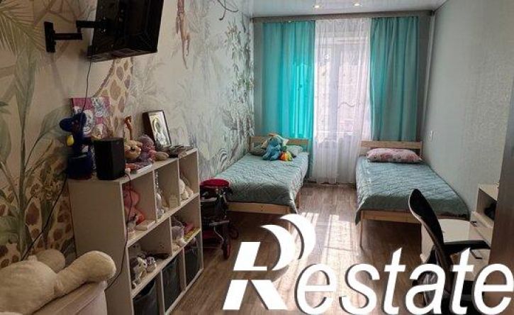 4-комн квартира улица Гагарина, 3,  д. 3